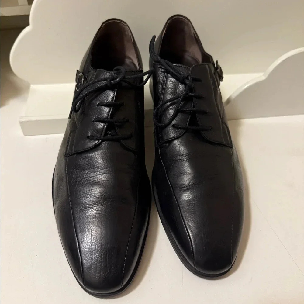 Nero Giardini Italian shoes.In great condition,attractive for chic guys